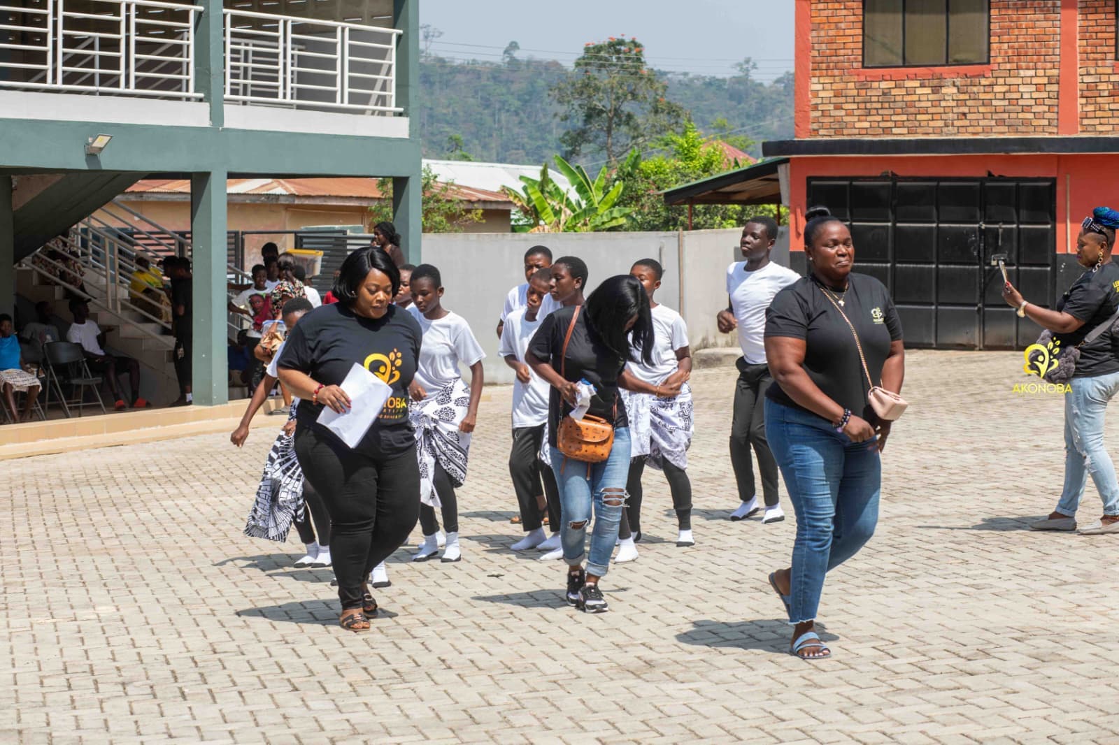 Obomeng-Kwahu Back-to-School Donation — photograph 12 of 30.
