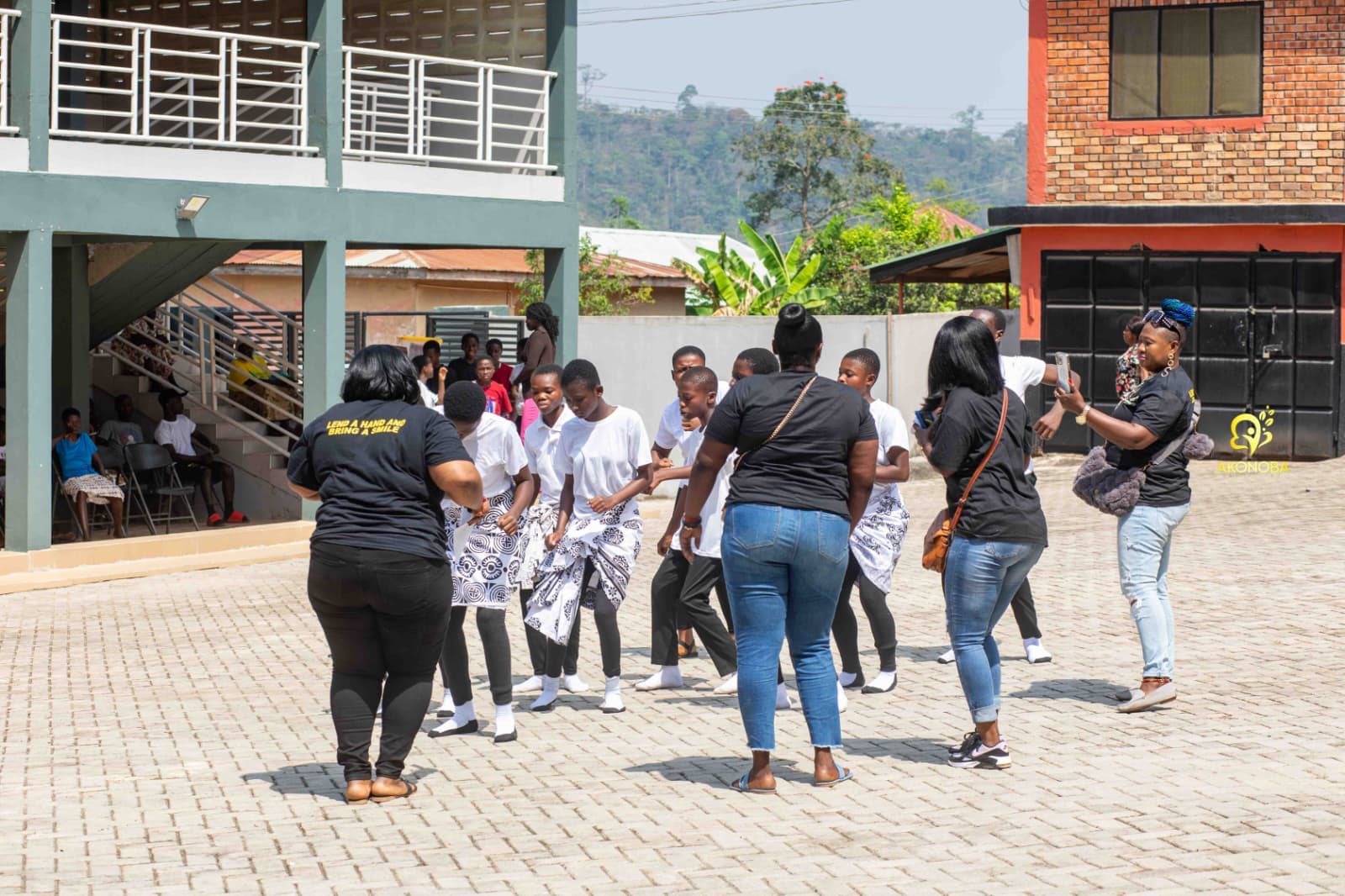 Obomeng-Kwahu Back-to-School Donation — photograph 13 of 30.