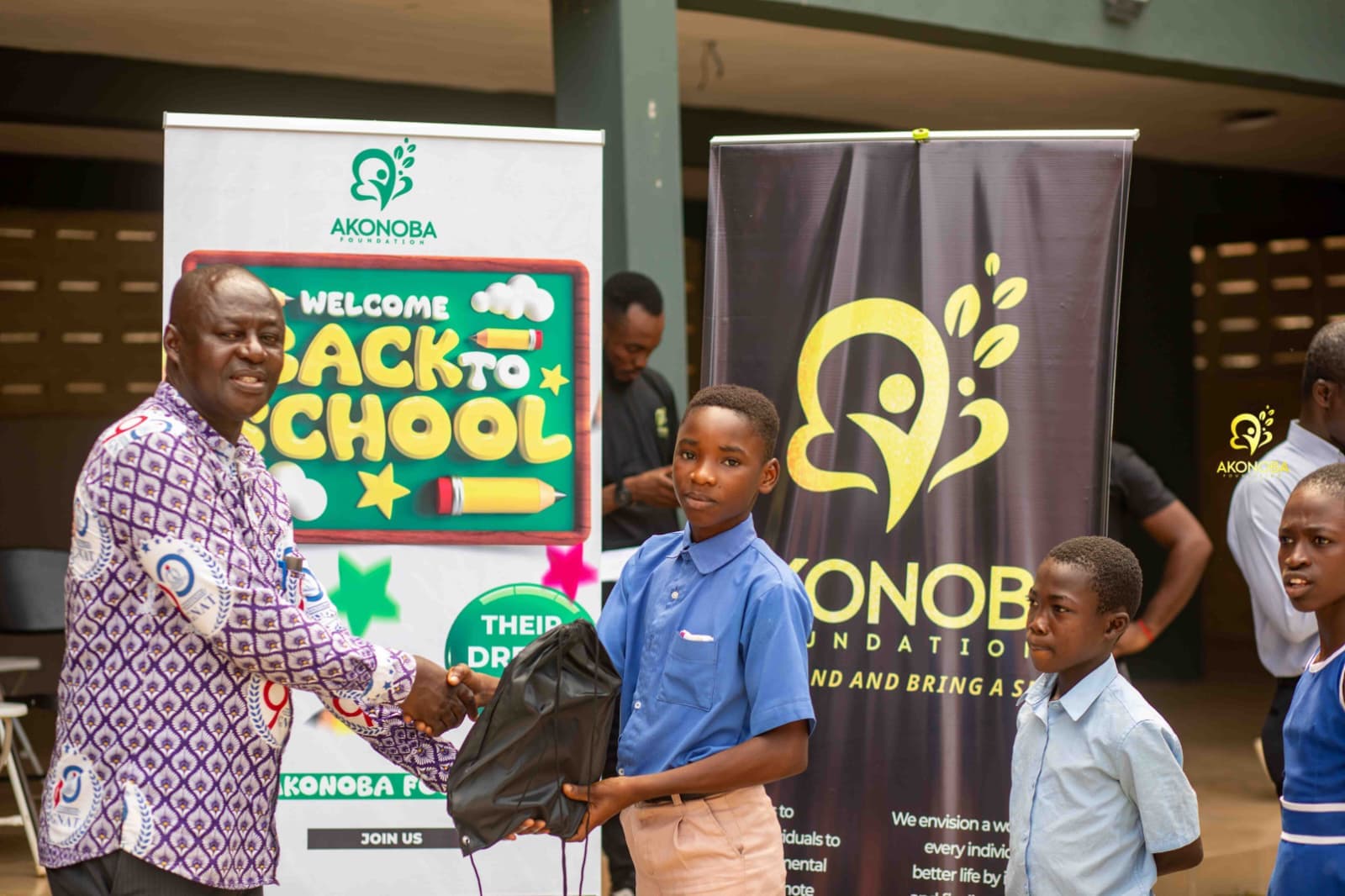 Obomeng-Kwahu Back-to-School Donation — photograph 22 of 30.